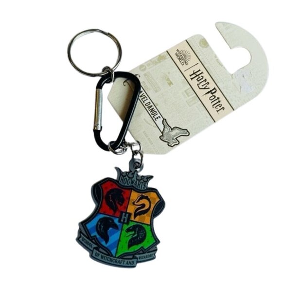 Lot of NWT Harry Potter Keychain Hogwarts Houses + Hogwarts T-Shirt (Size XS) - Picture 12 of 16